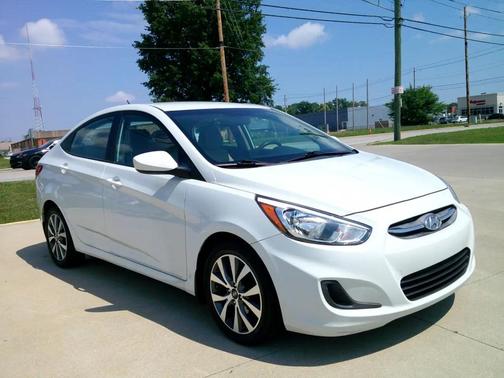 2017 Hyundai Accent Value Edition