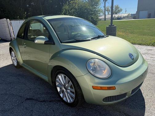 2008 Volkswagen New Beetle S