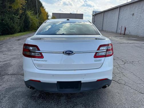2013 Ford Taurus SHO