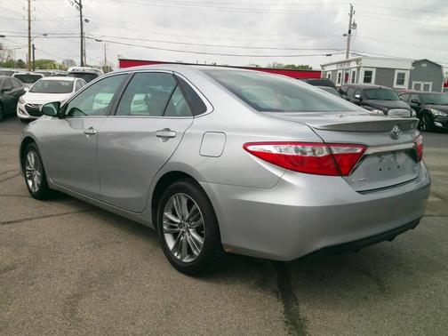 Celestial Silver Metallic 2015 Toyota Camry SE