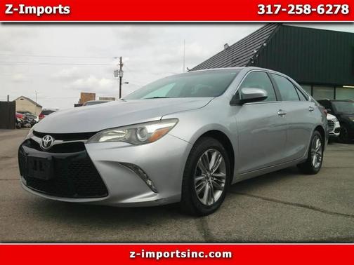 Celestial Silver Metallic 2015 Toyota Camry SE
