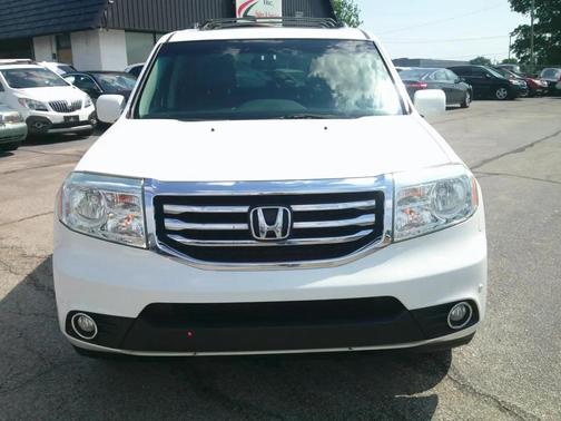 White Diamond Pearl 2012 Honda Pilot Touring