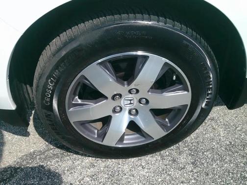 White Diamond Pearl 2012 Honda Pilot Touring