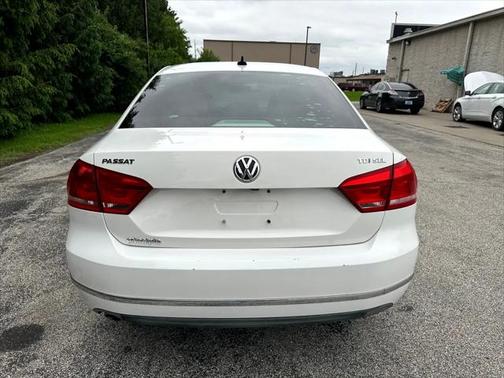 2014 Volkswagen Passat 2.0L TDI DSG SEL Premium