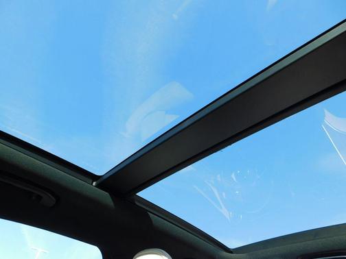 2023 Mercedes-Benz GLC 300 4MATIC