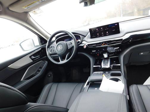 2023 Acura MDX Standard