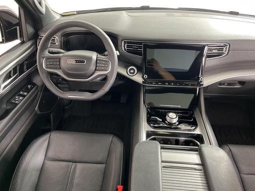 2024 Jeep Wagoneer Series II Carbide 4x4