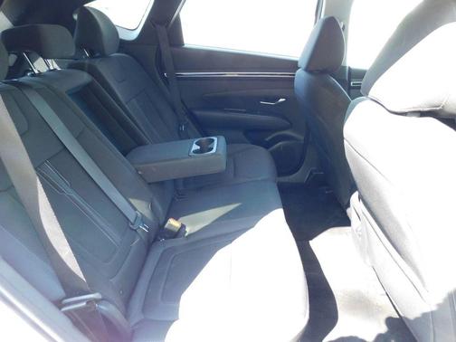 White Pearl 2024 Hyundai TUCSON SEL