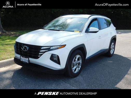 White Pearl 2024 Hyundai TUCSON SEL