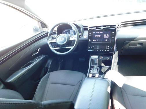 White Pearl 2024 Hyundai TUCSON SEL