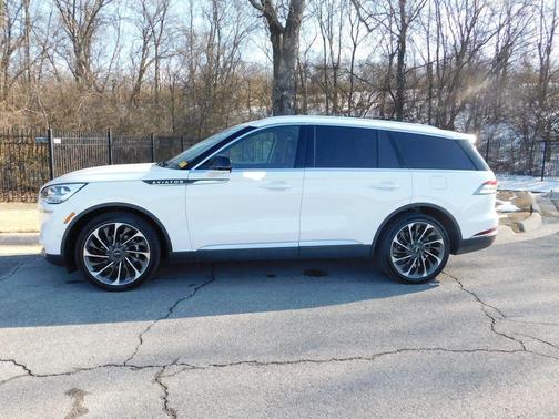 2022 Lincoln Aviator Reserve AWD