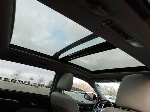 2018 Toyota Highlander Limited Platinum