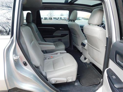2018 Toyota Highlander Limited Platinum