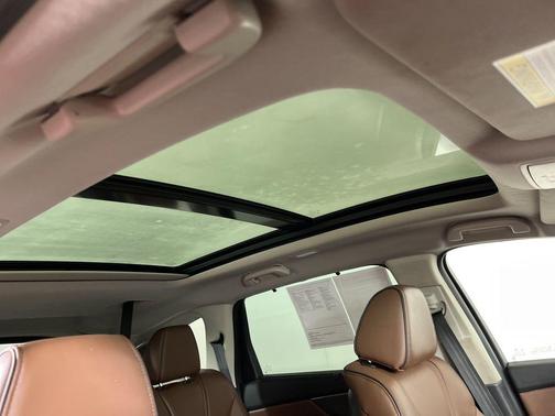 2023 Acura MDX Advance Package