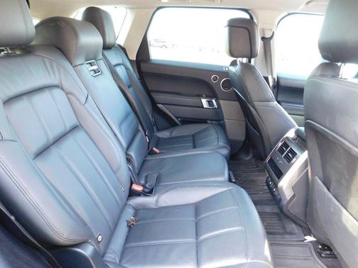 2021 Land Rover Range Rover Sport SE