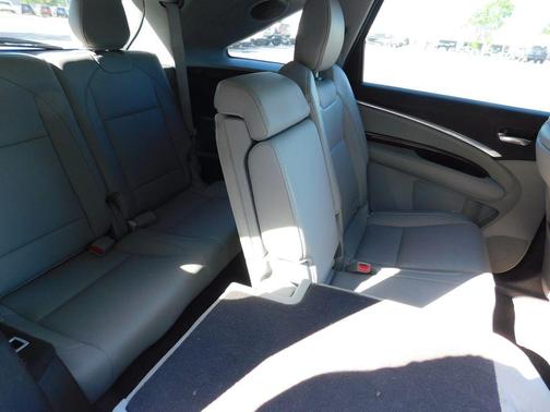 White Diamond Pearl 2017 Acura MDX 3.5L w/Technology Package