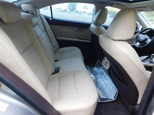 2016 Lexus ES 350 Base