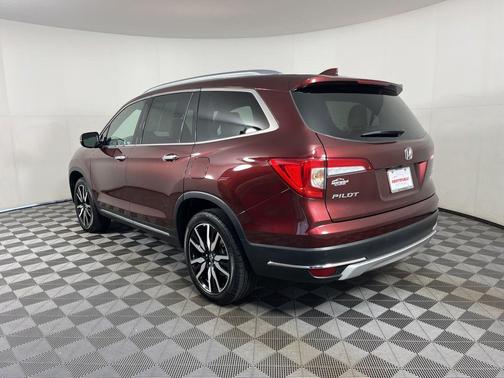 2021 Honda Pilot Touring 8-Passenger