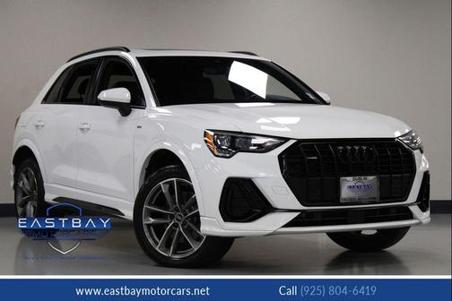 2022 Audi Q3 45 S line Premium