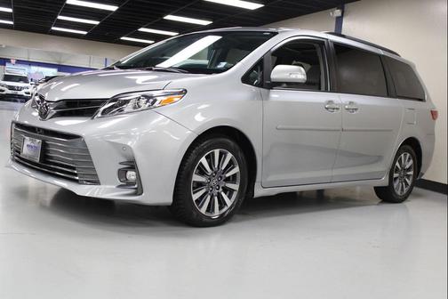 2020 Toyota Sienna Limited Premium