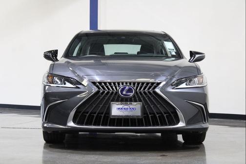 2022 Lexus ES 300h Base