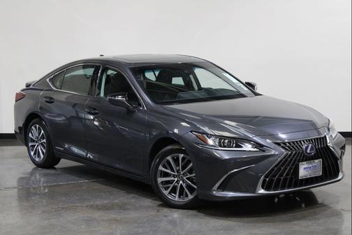 2022 Lexus ES 300h Base