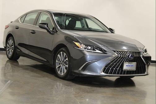 2022 Lexus ES 300h Base
