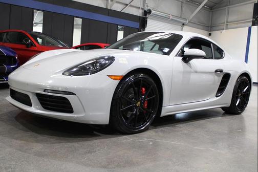 Chalk 2019 Porsche 718 Cayman S
