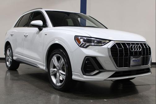 Glacier White Metallic 2020 Audi Q3 45 S line Premium Plus