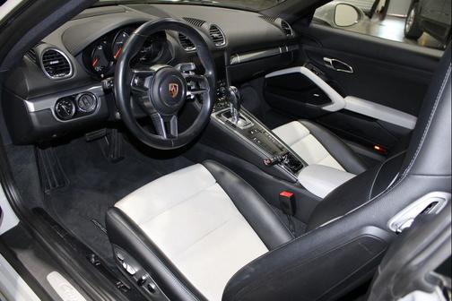 2019 Porsche 718 Cayman Base