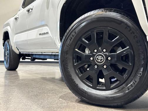 Ice Cap 2025 Toyota Tacoma SR5