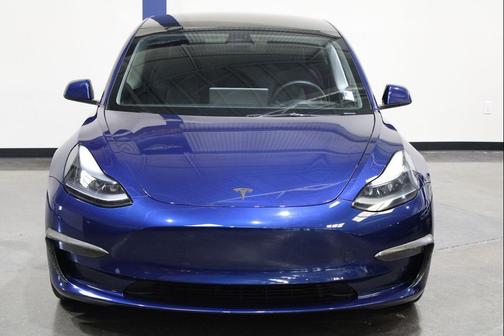 Deep Blue Metallic 2023 Tesla Model 3 Performance
