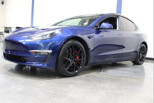 Deep Blue Metallic 2023 Tesla Model 3 Performance