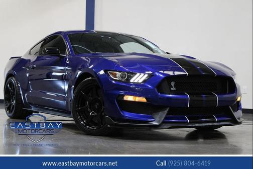 2016 Ford Shelby GT350 Base