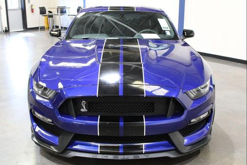 2016 Ford Shelby GT350 Base