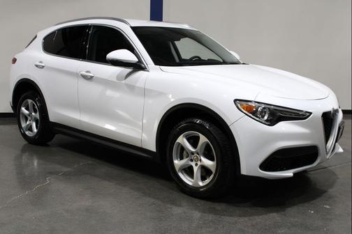 2018 Alfa Romeo Stelvio Base