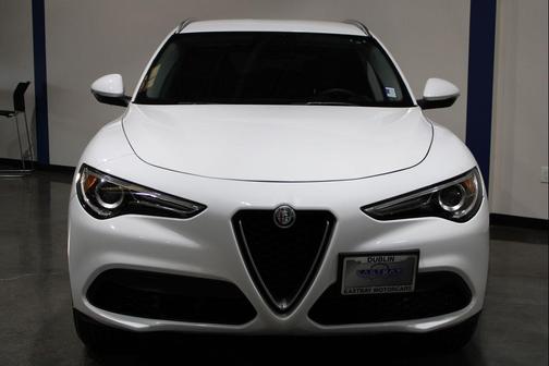 2018 Alfa Romeo Stelvio Base