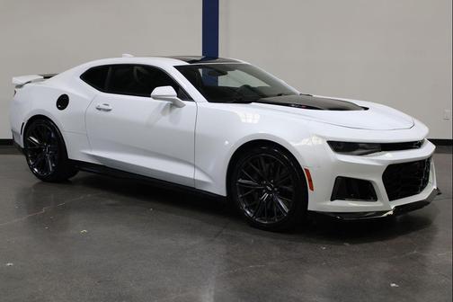 Summit White 2017 Chevrolet Camaro ZL1