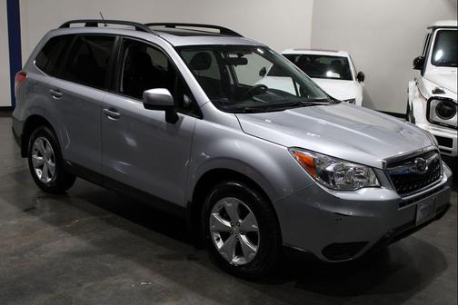 Ice Silver Metallic 2015 Subaru Forester 2.5i Premium
