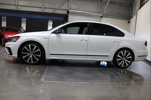 2018 Volkswagen Passat 3.6L V6 GT