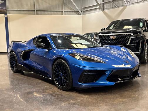 Elkhart Lake Blue Metallic 2021 Chevrolet Corvette Stingray w/1LT