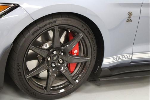 2022 Ford Shelby GT500 Base