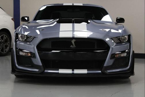 2022 Ford Shelby GT500 Base
