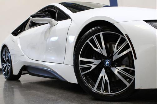 2016 BMW i8 Base