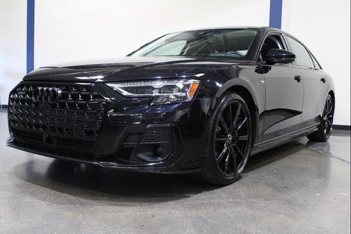 Sebring Black Crystal Effect 2024 Audi A8 L 55 TFSI quattro Tiptronic