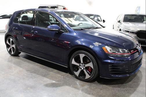 Night Blue Metallic 2016 Volkswagen Golf GTI 2.0T SE 4-Door