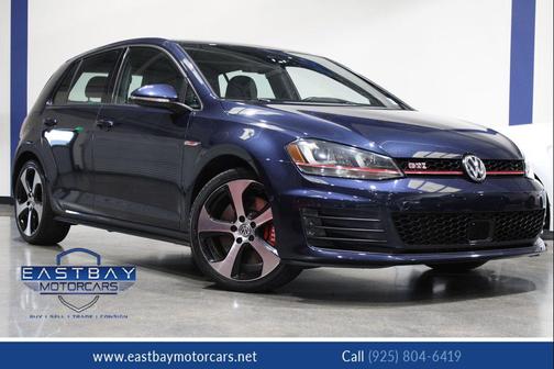 Night Blue Metallic 2016 Volkswagen Golf GTI 2.0T SE 4-Door