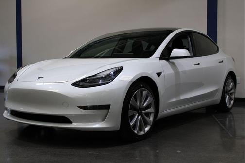Pearl White Multi-Coat 2019 Tesla Model 3 Long Range