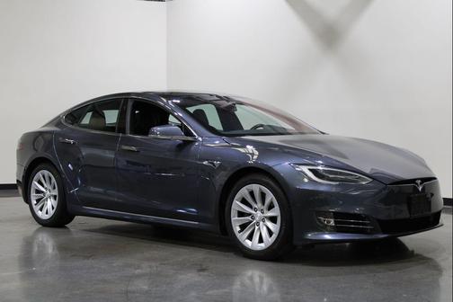 2017 Tesla Model S 75D