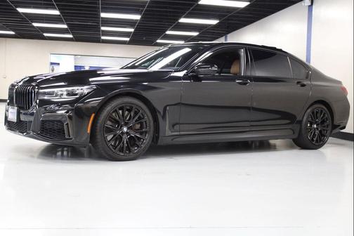 2022 BMW 750 i xDrive